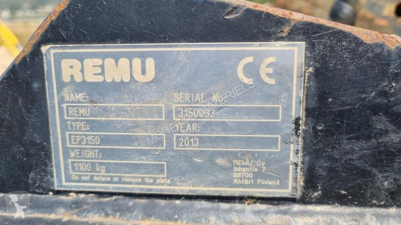 Aanbouwstukken voor bouwmachines Remu  POUR...