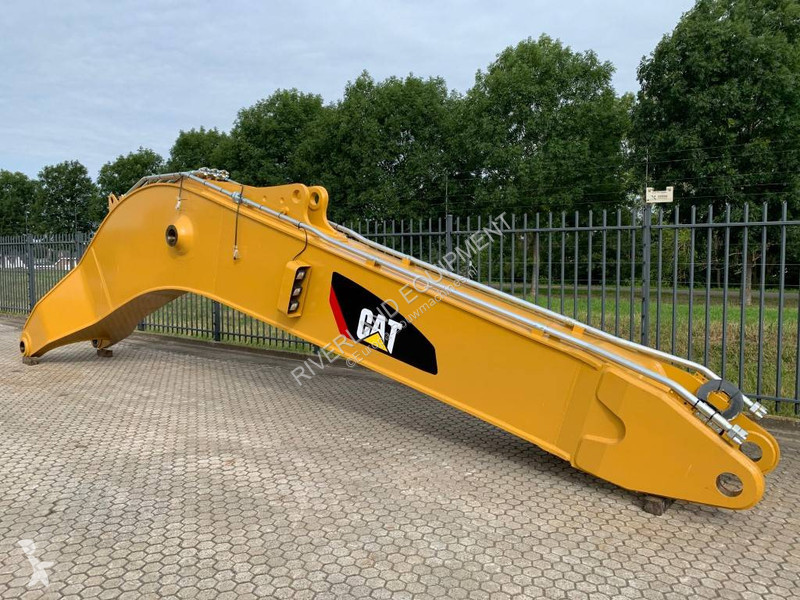 Aanbouwstukken voor bouwmachines Caterpillar...