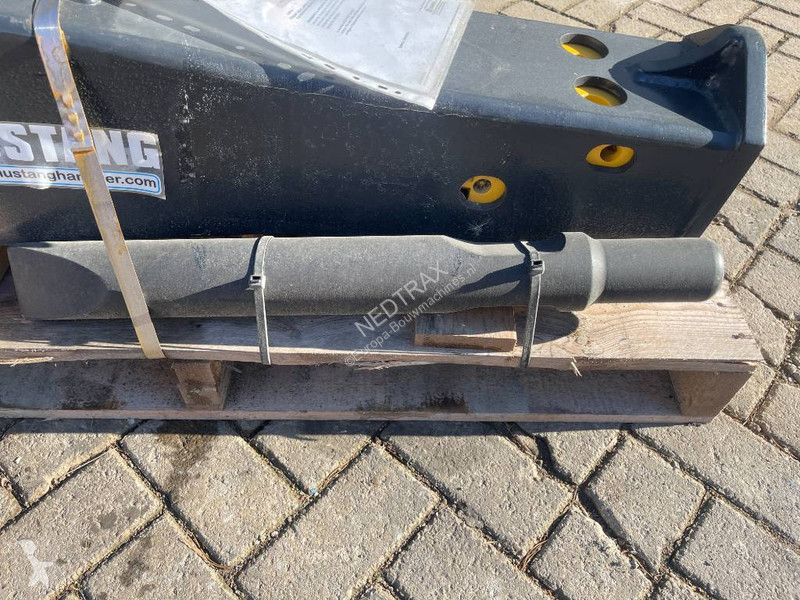 Equipamientos maquinaria OP Mustang HM 300 2024...