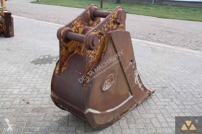 Equipamientos maquinaria OP Geith Bucket