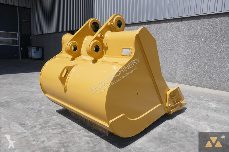 Aanbouwstukken voor bouwmachines Caterpillar...