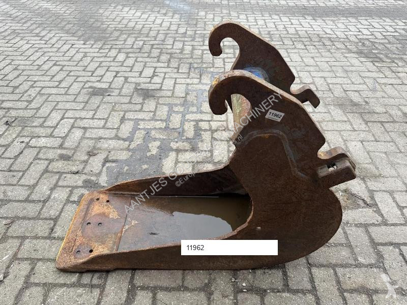 Aanbouwstukken voor bouwmachines  Banaanbak...