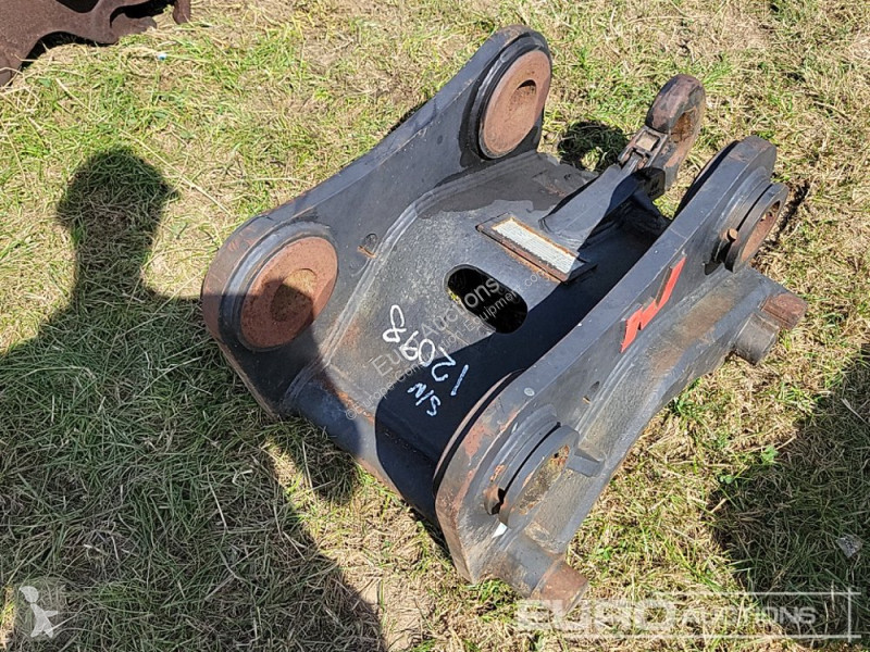 Aanbouwstukken voor bouwmachines  CW30H4N