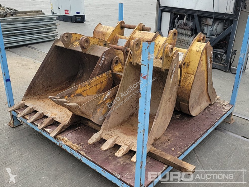 Echipamente pentru construcţii Caterpillar