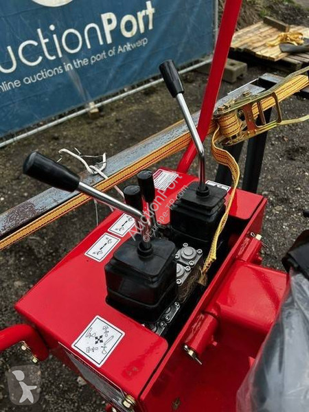 Aanbouwstukken voor bouwmachines  BK145