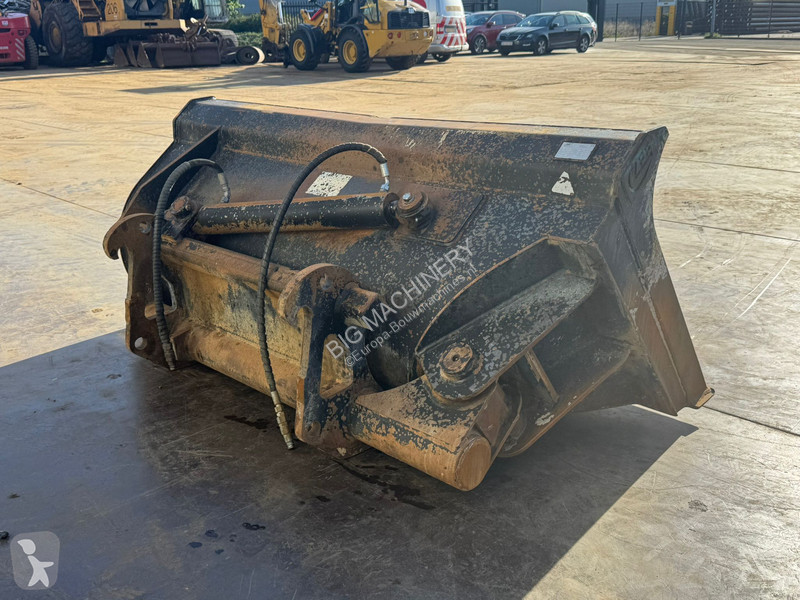Aanbouwstukken voor bouwmachines  Side-Tilting...
