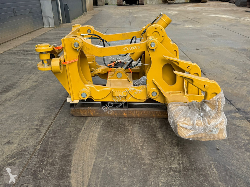 Equipamientos maquinaria OP Caterpillar 12M-2...