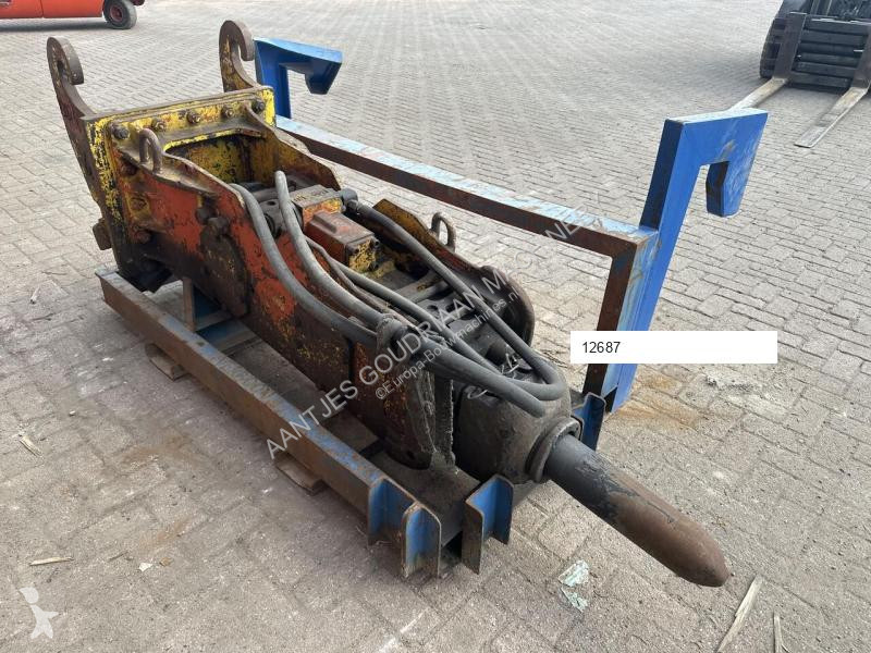 Vybavenie stavebného stroja  Marteau hydraulique