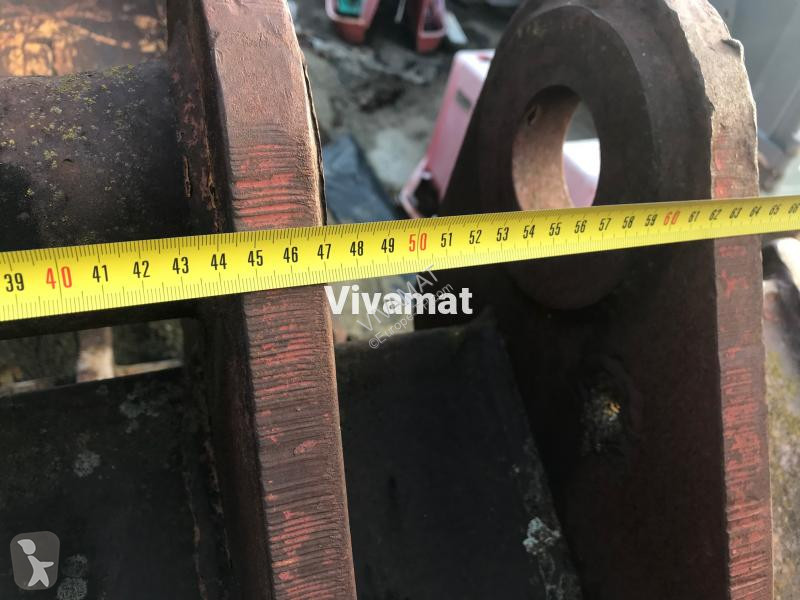 Vybavenie stavebného stroja  Attache à Axe de 70