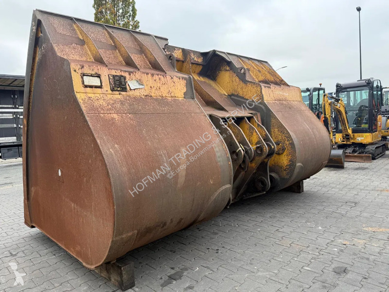Vybavenie stavebného stroja Caterpillar 980M