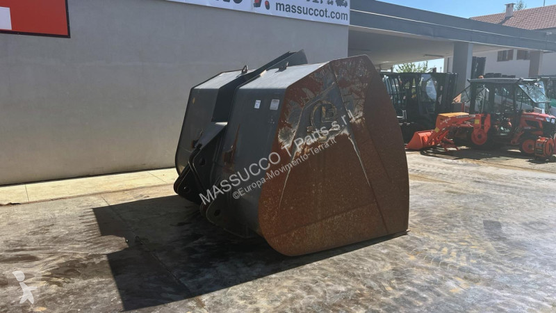Vybavenie stavebného stroja  W190C