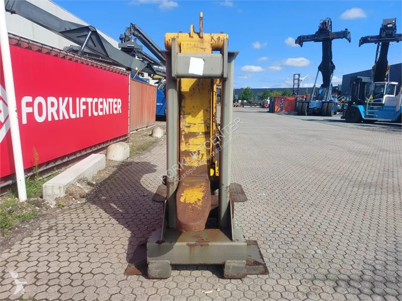 Vybavenie stavebného stroja  SAN 40L SafeNeck...