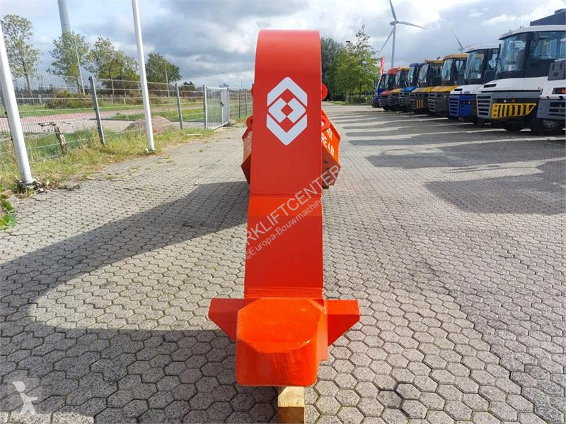Vybavenie stavebného stroja  Gooseneck 45t