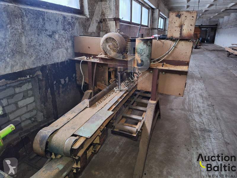 Vybavenie stavebného stroja  cutting machine