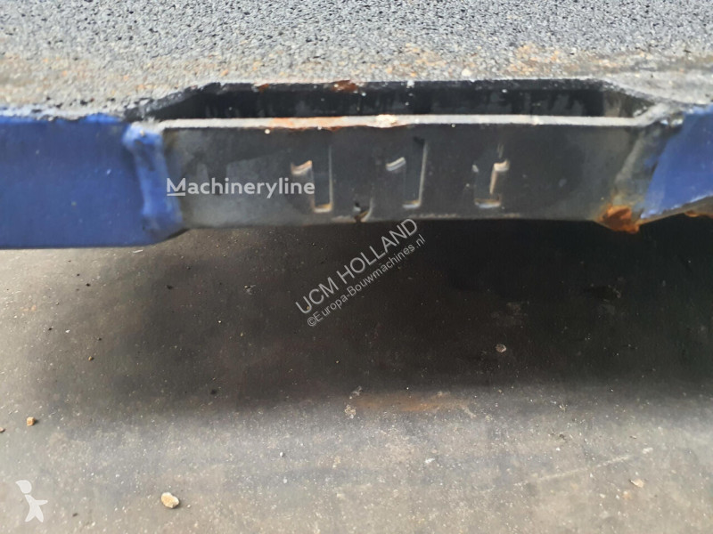 تجهيزات الأشغال العمومية Grove GMK 4090...