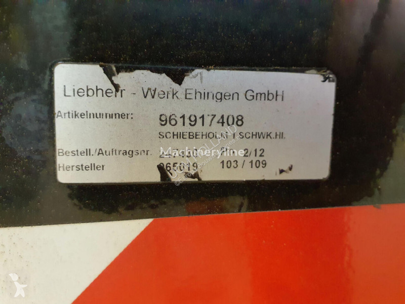 Vybavenie stavebného stroja Liebherr