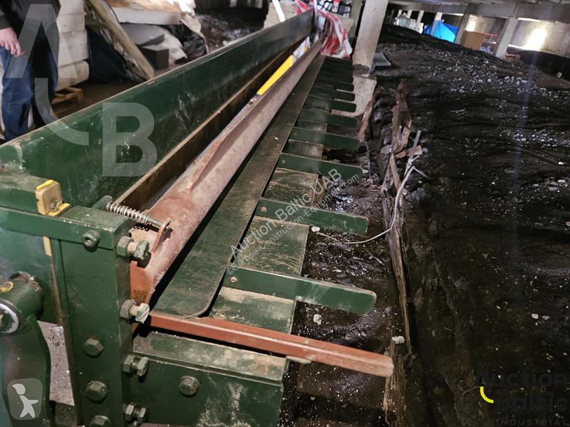 Équipements TP  metal cutting machine