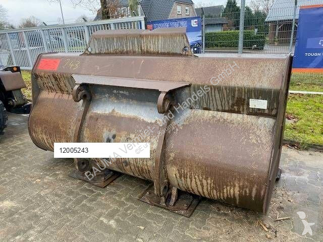 Vybavenie stavebného stroja Volvo (5243) 4.0...