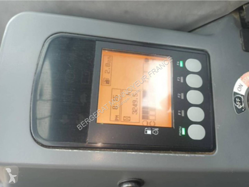 Строително оборудване Yanmar SV100