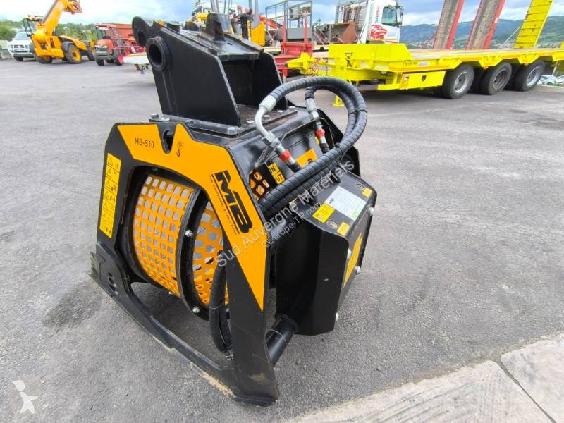 تجهيزات الأشغال العمومية MB Crusher