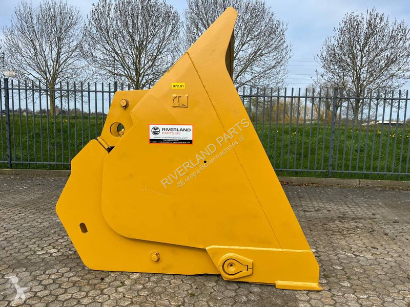 تجهيزات الأشغال العمومية Caterpillar 966 972...