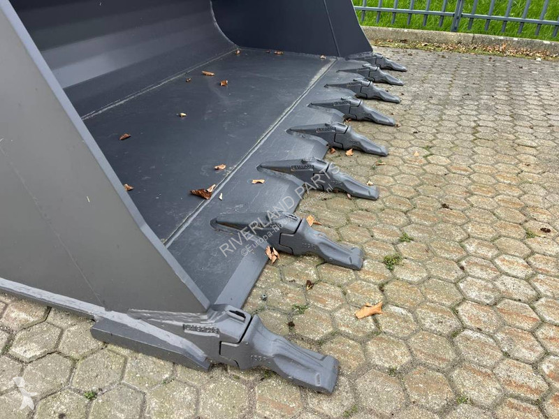 Équipements TP Volvo L 120 H bucket