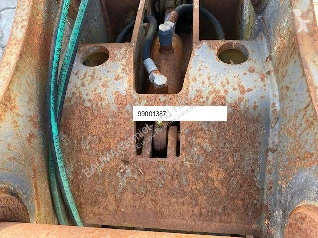 Vybavenie stavebného stroja Volvo (1387)...