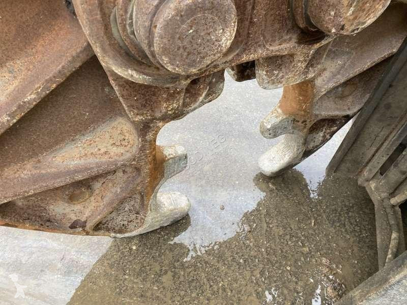 Vybavenie stavebného stroja   Cisaille a beton...