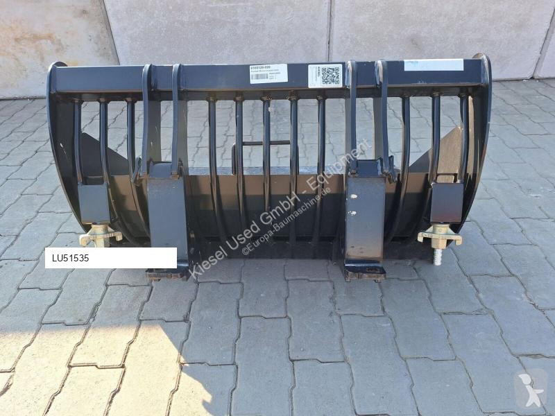 تجهيزات الأشغال العمومية Giant