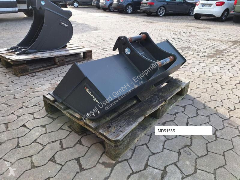 Vybavenie stavebného stroja Rädlinger...