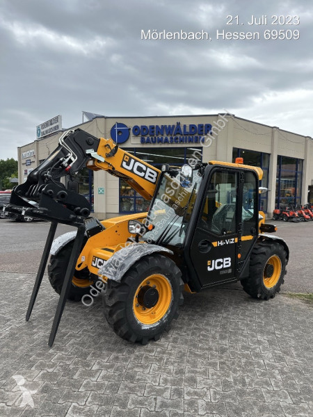 Vybavenie stavebného stroja JCB  525-60