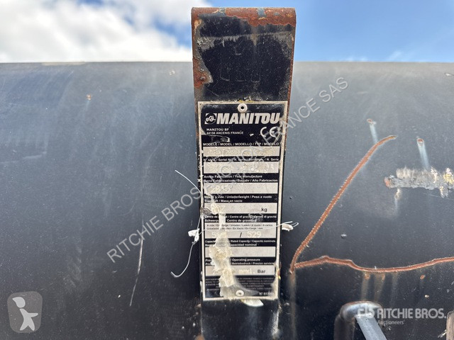 Vybavenie stavebného stroja Manitou  CBA 2000...