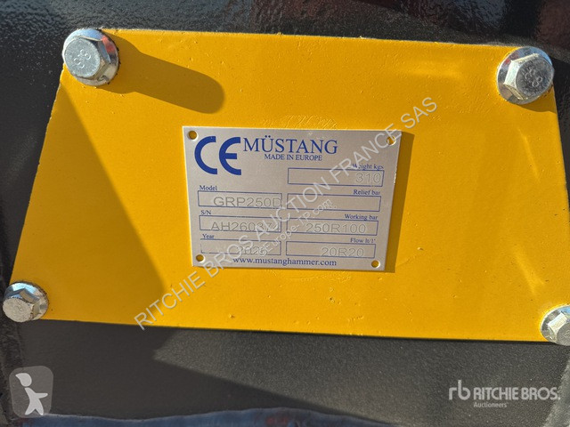 Equipamientos maquinaria OP Mustang D