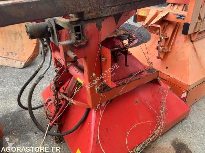 Equipamientos maquinaria OP Kuhn 600 SA