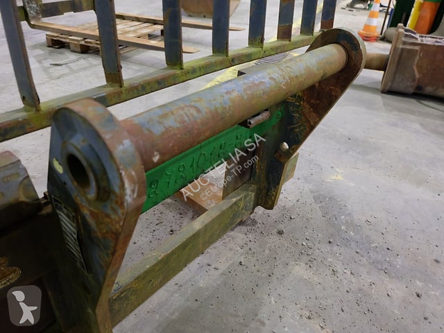 Строително оборудване Manitou PFB
