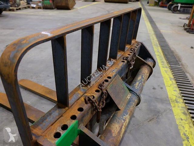 Строително оборудване Manitou PFB