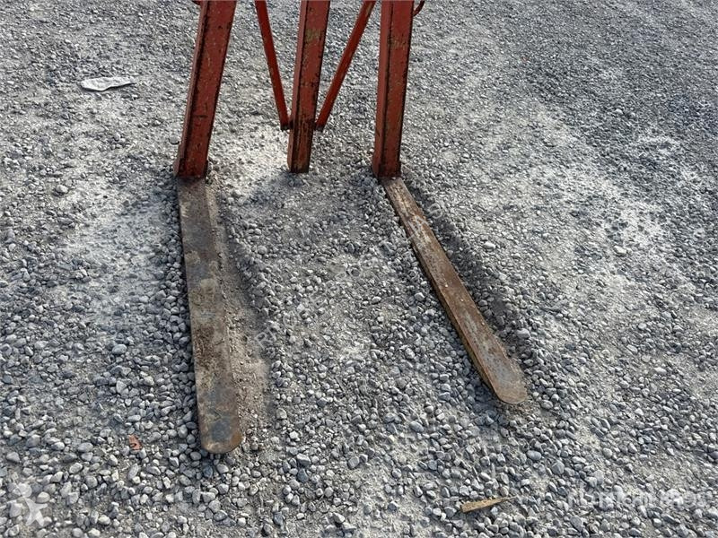 Обладнання для спецтехніки  Crane Pallet Forks