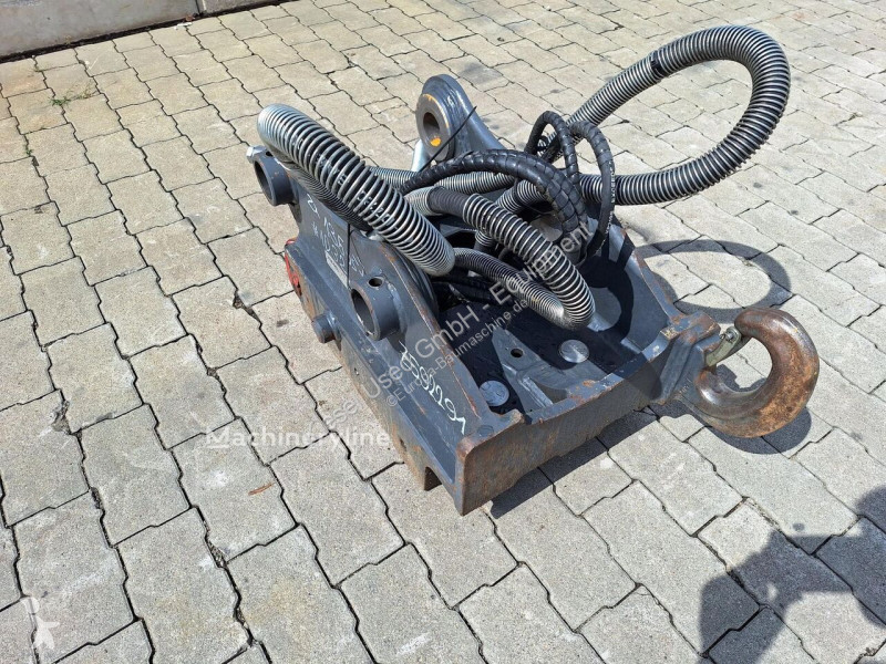 Oilquick  machinery equipment
