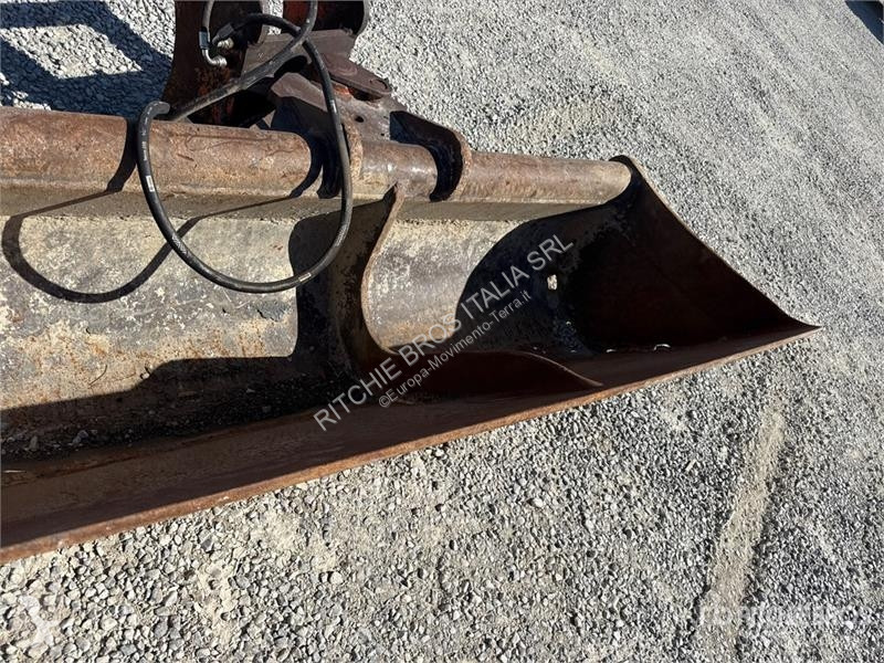 Tilting Bucket machinery equipment