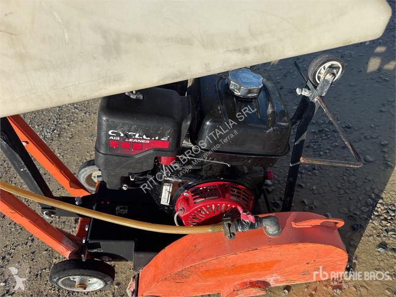 Bygg-anläggningsutrustningar  Asphalt Cutter
