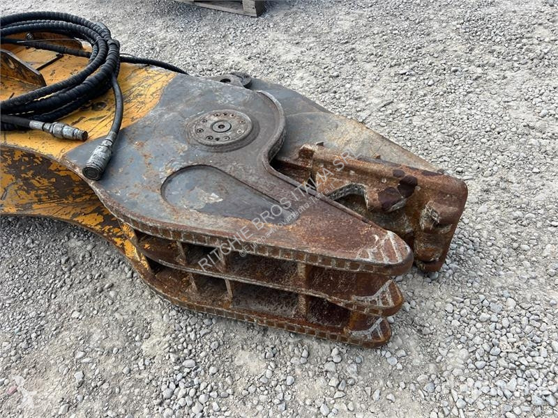 Équipements TP Indeco Demolition Shear