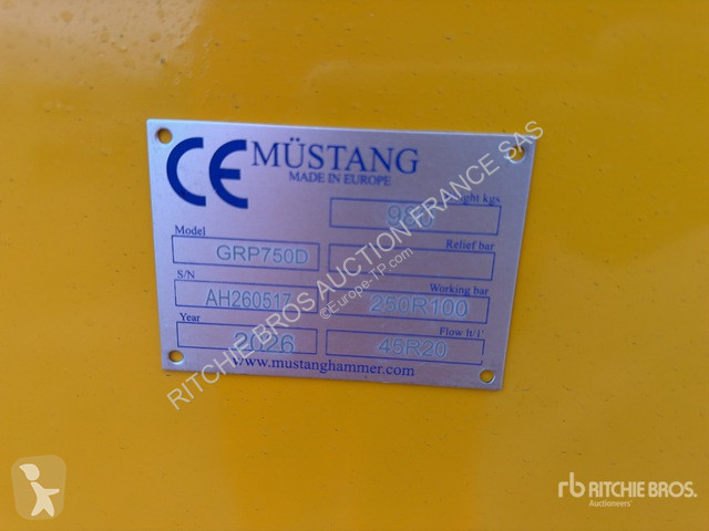 تجهيزات الأشغال العمومية Mustang  GRP750 D