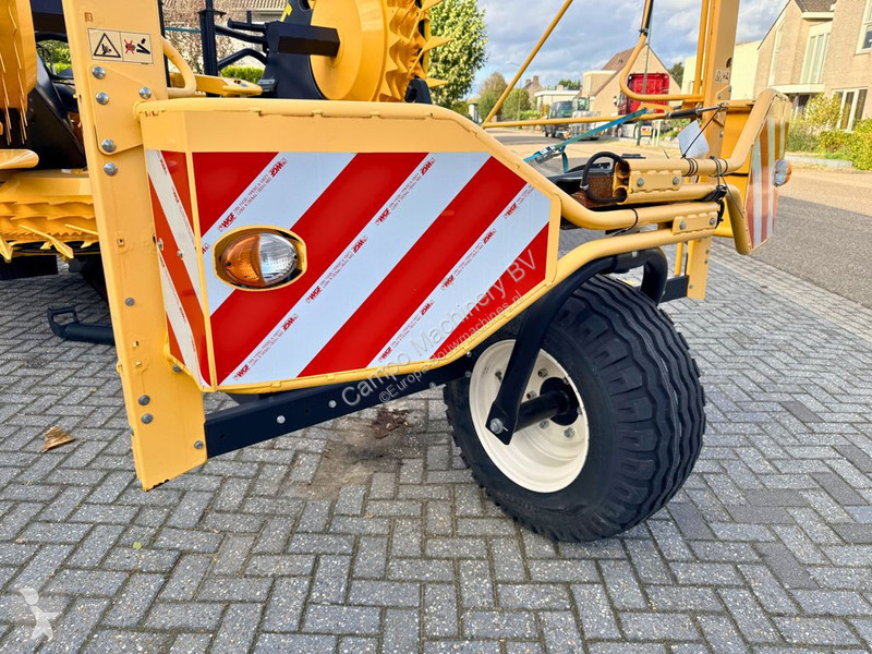 تجهيزات الأشغال العمومية New Holland 60BFI...