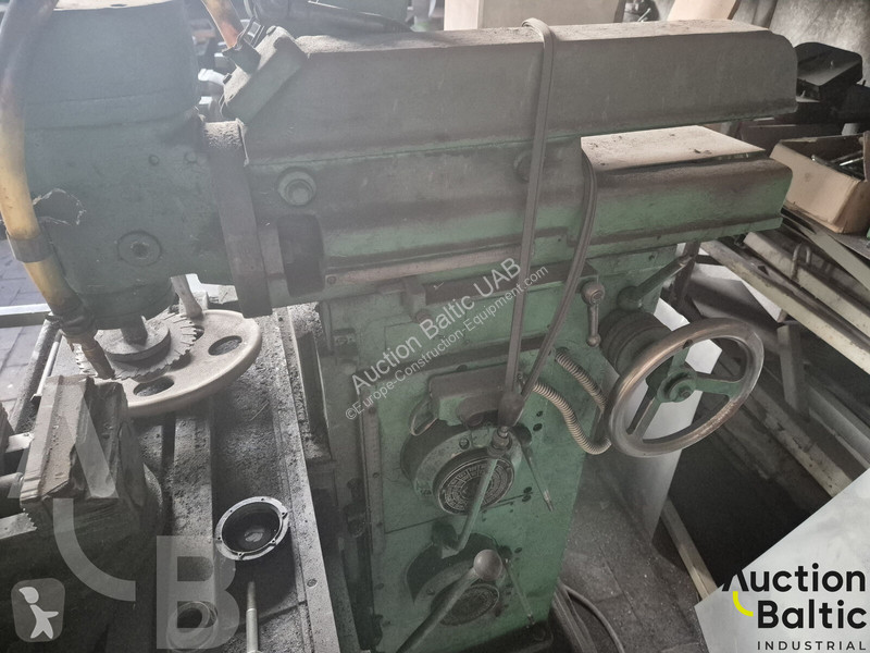 Aanbouwstukken voor bouwmachines  milling machine