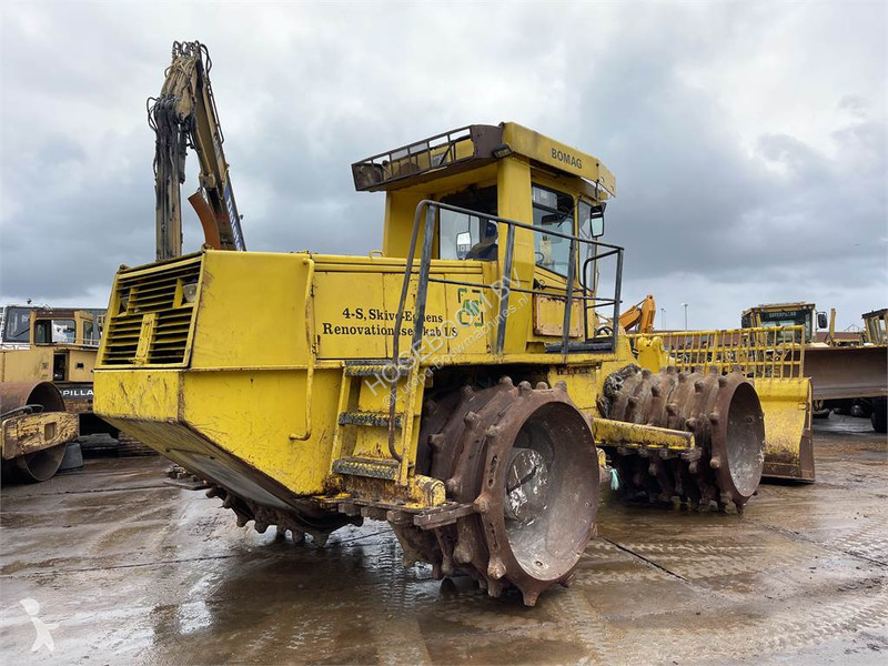 Attrezzature per macchine movimento terra Bomag...