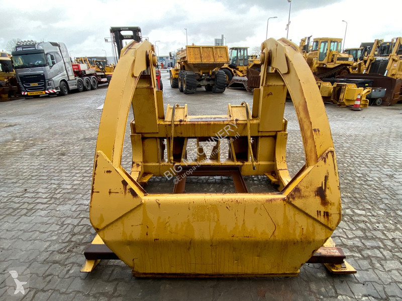 Equipamentos de obras Caterpillar Logging forks...