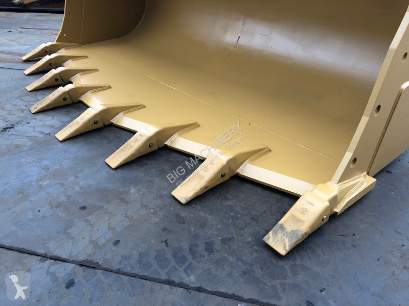 Aanbouwstukken voor bouwmachines Caterpillar HD...