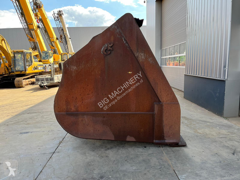 Aanbouwstukken voor bouwmachines Caterpillar...