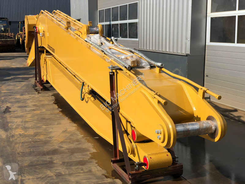 تجهيزات الأشغال العمومية Caterpillar 330D / CAT...