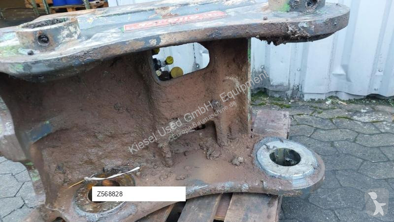 تجهيزات الأشغال العمومية Hitachi Attache rapide...